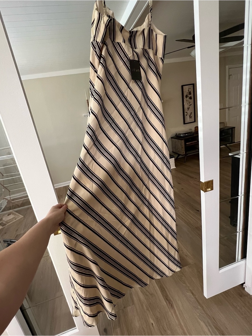 Le Lis Odette angled striped maxi dress size Large - Picture 4 of 7